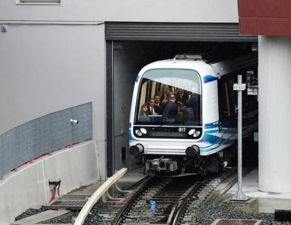 Μετρό Αθήνας: Βλάβη σε συρμό στη Γραμμή 3 – Καθυστερήσεις και συνωστισμός