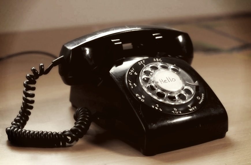 Ο θάνατος της σταθερής τηλεφωνίας: Πώς άλλαξε ο χάρτης της επικοινωνίας στην Ελλάδα