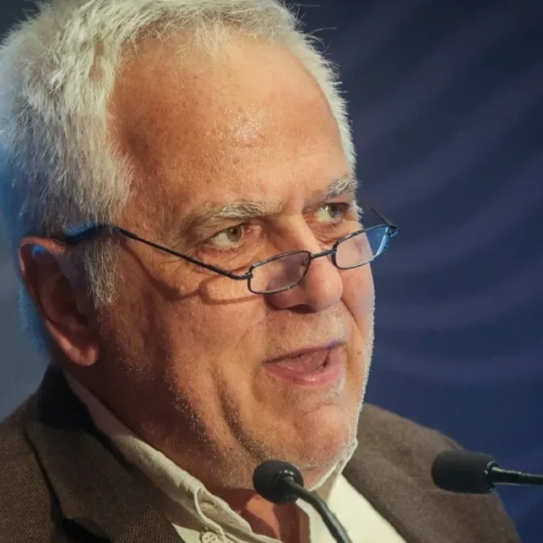 Απειλές κατά του Πάσχου Μανδραβέλη μετά τα σχόλιά του για τον «Φραπέ»&hellip;