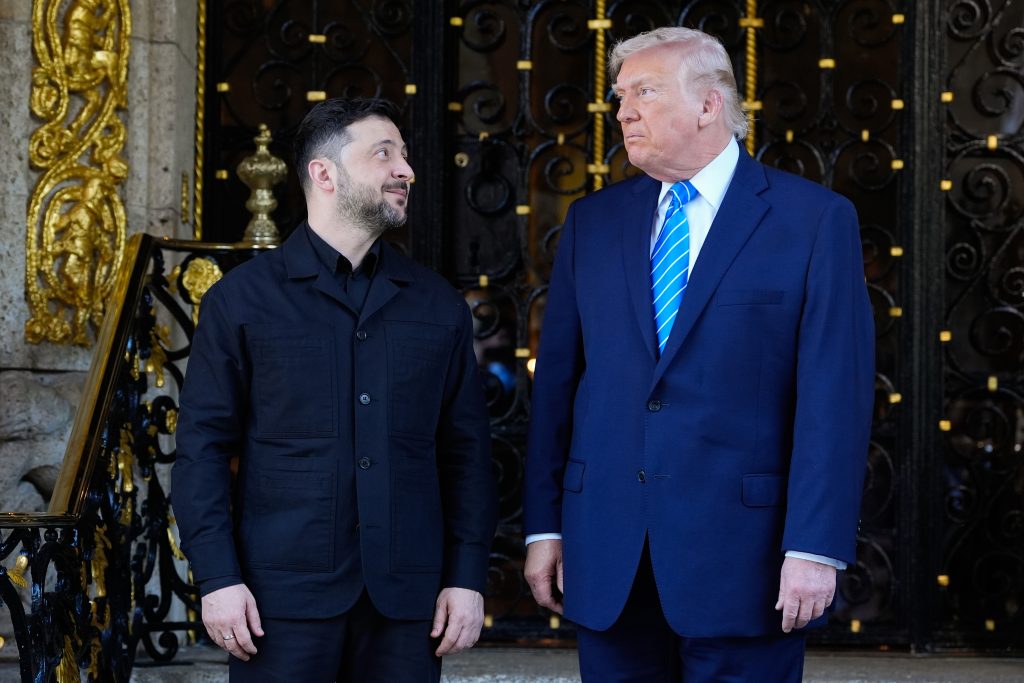 Τραμπ – Ζελένσκι στο Μαρ-α-Λάγκο: «Οι ειρηνευτικές συνομιλίες είναι σε τελικό στάδιο»