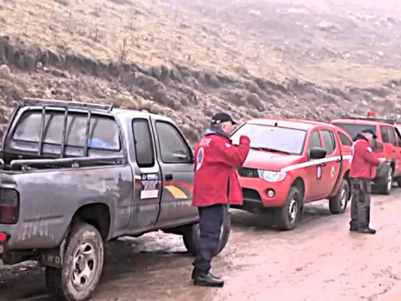 Τραγωδία στα χιονισμένα Βαρδούσια: Τέσσερις ορειβάτες εντοπίστηκαν χωρίς τις αισθήσεις τους κάτω από χιονοστιβάδα