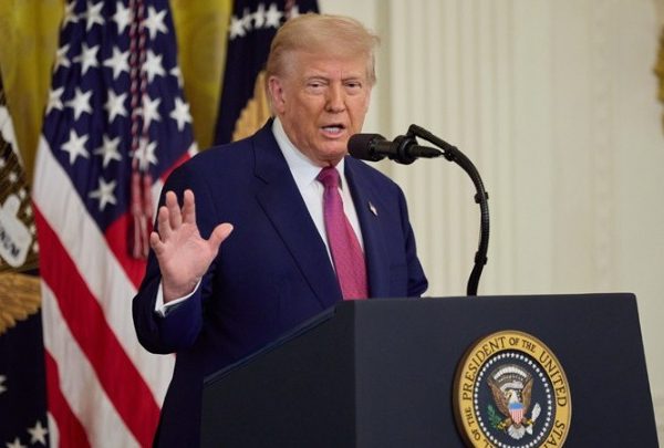 ΗΠΑ–Βενεζουέλα: Ο Τραμπ ανακηρύσσει την κυβέρνηση Μαδούρο «ξένη τρομοκρατική οργάνωση» και διατάσσει&hellip;