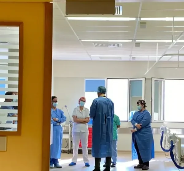 Αίγιο: Νεκρός ο 43χρονος που είχε επιτεθεί σε γιατρό μέσα στο νοσοκομείο