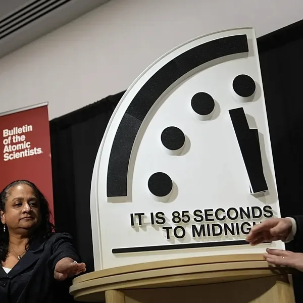 85 δευτερόλεπτα πριν το «μηδέν»: Το Ρολόι της&hellip;