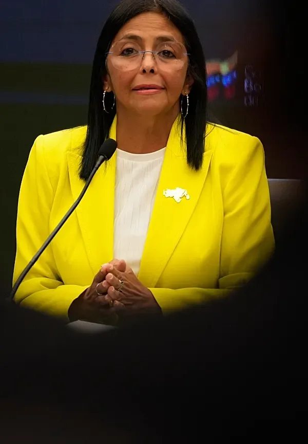 Ο διάβολος κρύβεται στις λεπτομέρειες: Η «επίθεση γοητείας» της Ντέλσι Ροντρίγκες στον Τραμπ το 2017