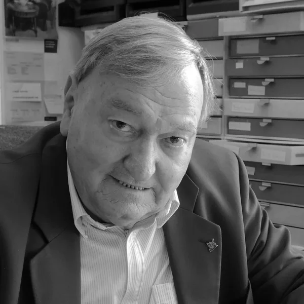 Πέθανε ο Έριχ φον Ντένικεν: Ο άνθρωπος που&hellip;