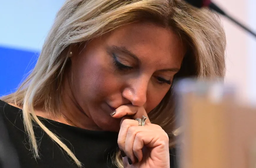 Πολιτικό σύστημα υπό πολιορκία με το κόμμα Καρυστιανού- Τα σενάρια