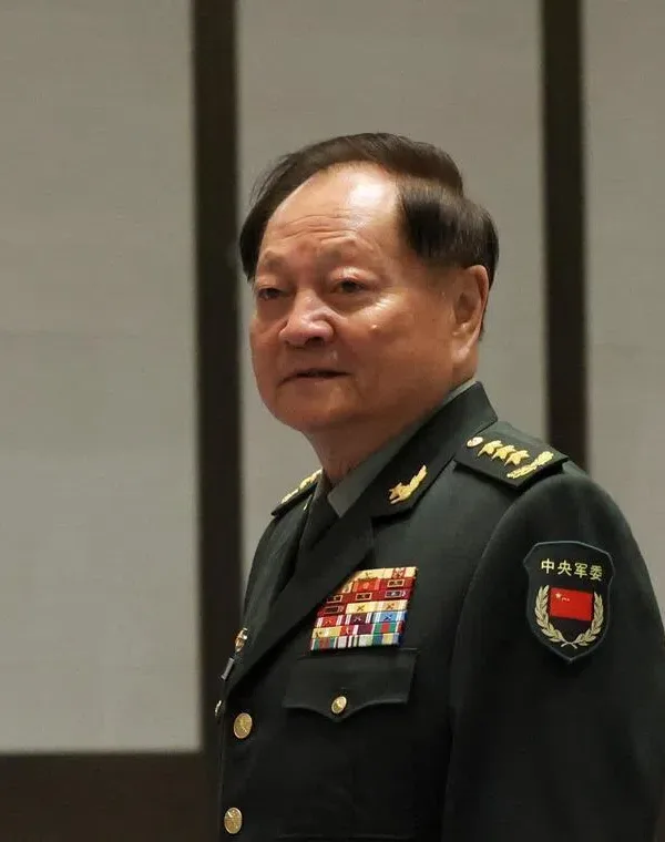 Κίνα: Ο Σι Τζινπίνγκ «καθαρίζει» την ελίτ του Λαϊκού Απελευθερωτικού Στρατού