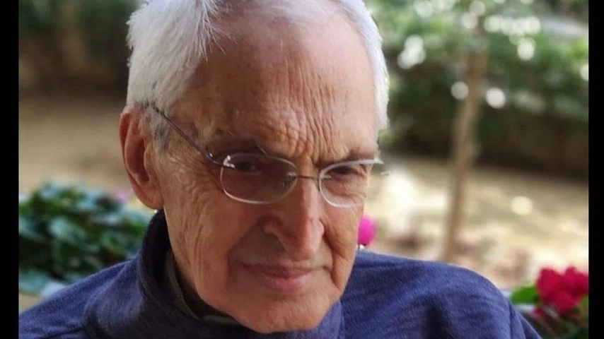 Πέθανε ο Γιώργος Ρούσης: Ο ανυπότακτος διανοούμενος της Αριστεράς