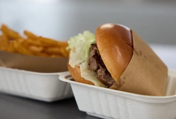 Η κυβέρνηση Ντ.Τραμπ “κηρύσσει πόλεμο” στα υπερεπεξεργασμένα τρόφιμα