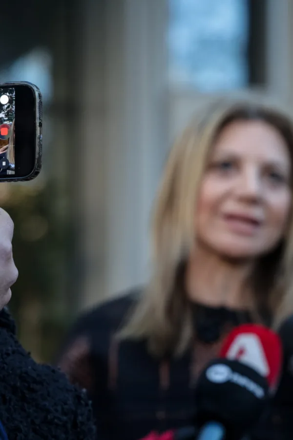 Από το “κοινό καλό” στη “συνταγματική αυτο-δικία”- Πώς το κόμμα Καρυστιανού μπορεί να προκαλέσει εκλογικό σοκ…