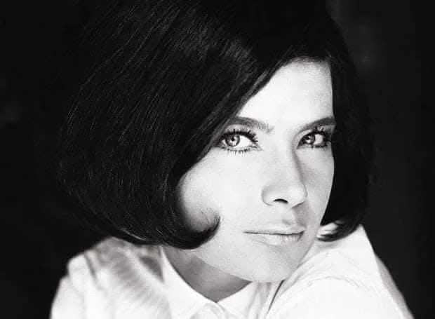 Τζένη Καρέζη: Η ηθοποιός που έγινε σύμβολο μιας ολόκληρης εποχής