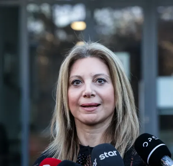 Θύελλα αντιδράσεων για τις δηλώσεις Καρυστιανού για τις αμβλώσεις