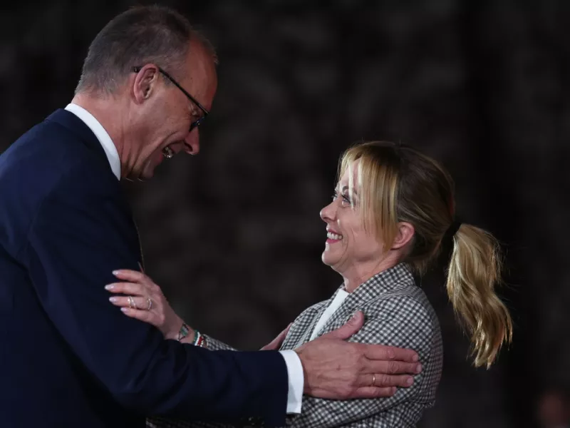 Μερτς – Μελόνι: Αναβιώνει ο γερμανοϊταλικός άξονας στην Ευρώπη