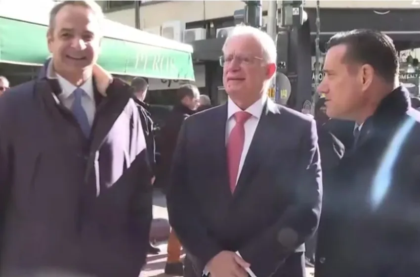 Πρωτοχρονιά στο Κολωνάκι: Η αποκάλυψη Μητσοτάκη που έκλεψε&hellip;