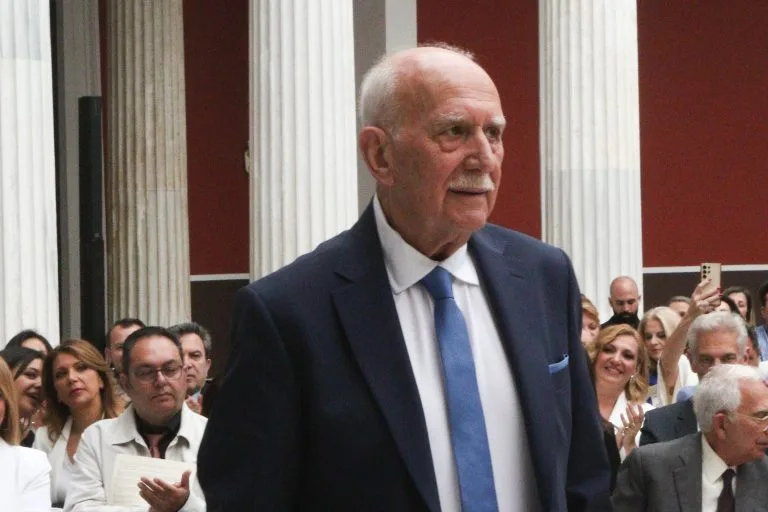 Πέθανε ο Γιώργος Παπαδάκης σε ηλικία 74 ετών