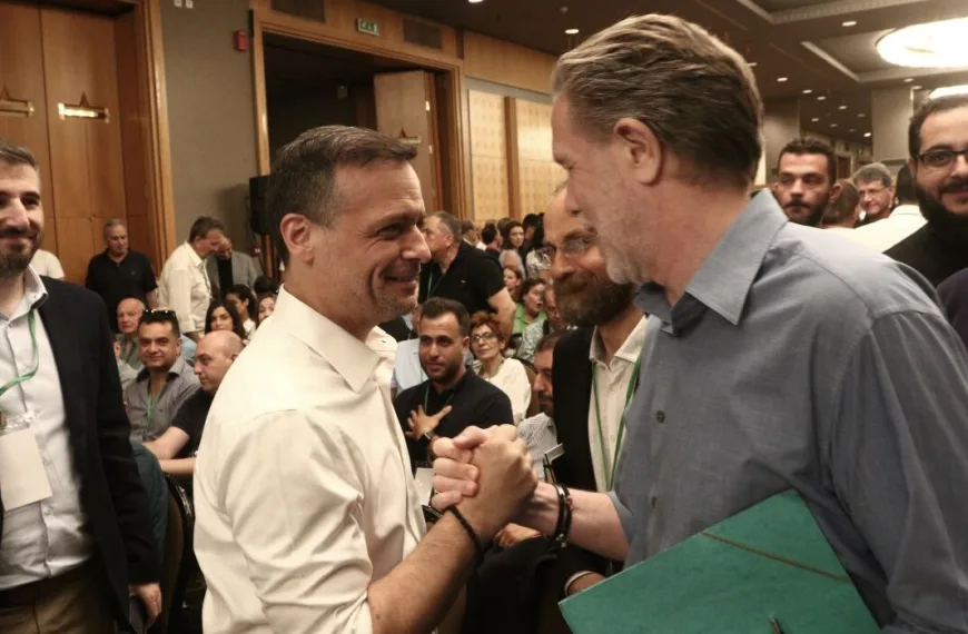 Άνω-κάτω το ΠΑΣΟΚ