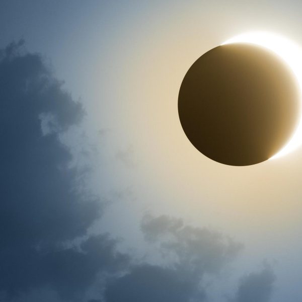 Η πρώτη ολική έκλειψη Ηλίου στην Ευρώπη έπειτα από 27 χρόνια –&hellip;