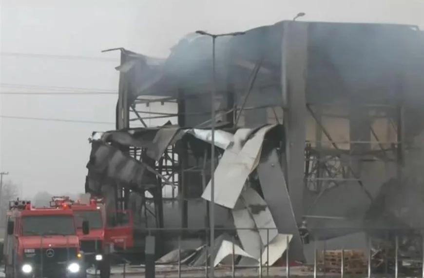 Kόλαση φωτιάς στη βιομηχανία Βιολάντα: Tέσσερις νεκρές εργαζόμενες, αγωνία για αγνοούμενες