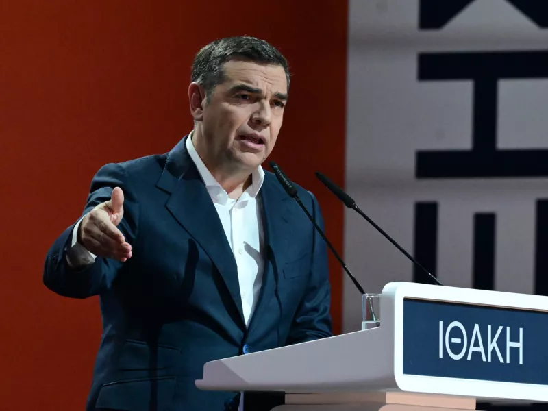 Τσίπρας για την τραγωδία στο “Βιολάντα”: Ως πότε θα θρηνούμε ανθρώπους που χάνονται κυνηγώντας την επιβίωση;