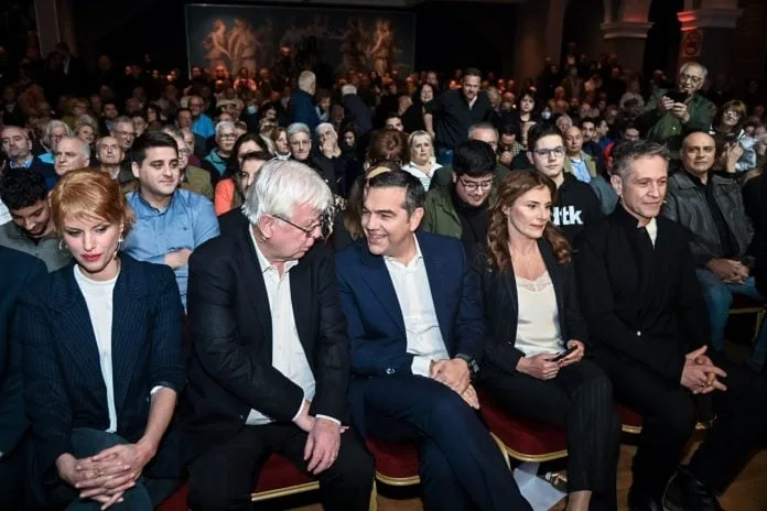 Η πρώτη εμφάνιση-έκπληξη δίπλα στον Τσίπρα στη Θεσσαλονίκη- Οι “σωματοφύλακες” Καρυστιανού και η “πόρτα” στον Φαραντούρη