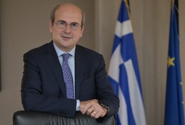 Χατζηδάκης: Συνεχίζουμε στον δρόμο της κοινής λογικής