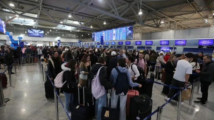 Σταδιακή αποκατάσταση του ελληνικού εναέριου χώρου μετά το τεχνικό μπλακ άουτ στο FIR Αθηνών