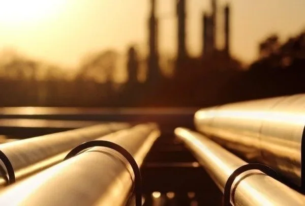 Υποχώρηση και σταθεροποίηση στις τιμές του πετρελαίου μετά τις εξελίξεις στη Βενεζουέλα