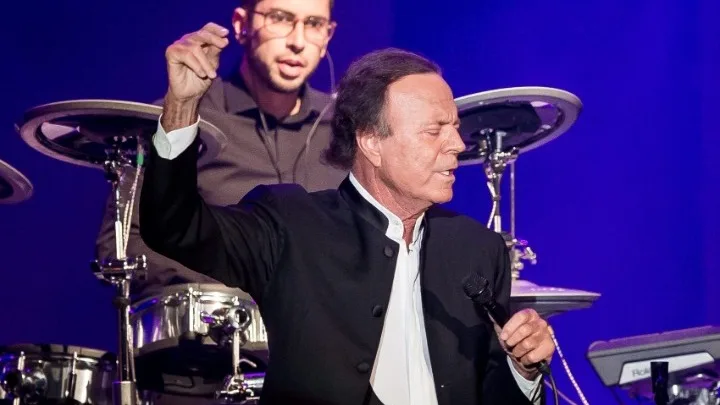 Καταγγελίες σε βάρος του Χούλιο Ιγκλέσιας: Δύο γυναίκες ετοιμάζονται να καταθέσουν στην ισπανική δικαιοσύνη