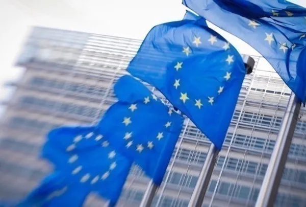 Συμφωνία ΕΕ–Mercosur: Ιστορική υπογραφή μετά από 25 χρόνια – Αμφίβολα τα οφέλη και έντονες οι αντιδράσεις