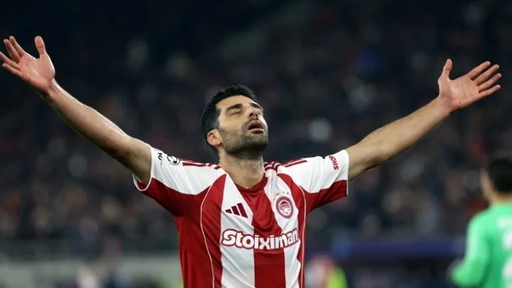 Ολυμπιακός – Λεβερκούζεν 2-0: Ζωντανός στο όνειρο με ήρωα τον Τζολάκη