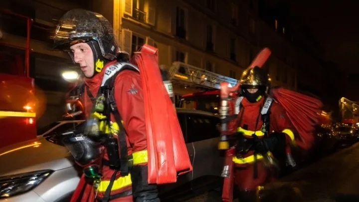 Πυρκαγιά σε πολυτελές ξενοδοχείο στην Κουρσεβέλ: Μαζική εκκένωση χωρίς τραυματισμούς