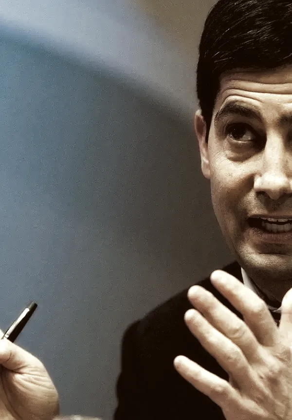 Κέβιν Γουόρς για τη Fed: το τέλος της εποχής Πάουελ και η αρχή μιας νέας νομισματικής σύγκρουσης