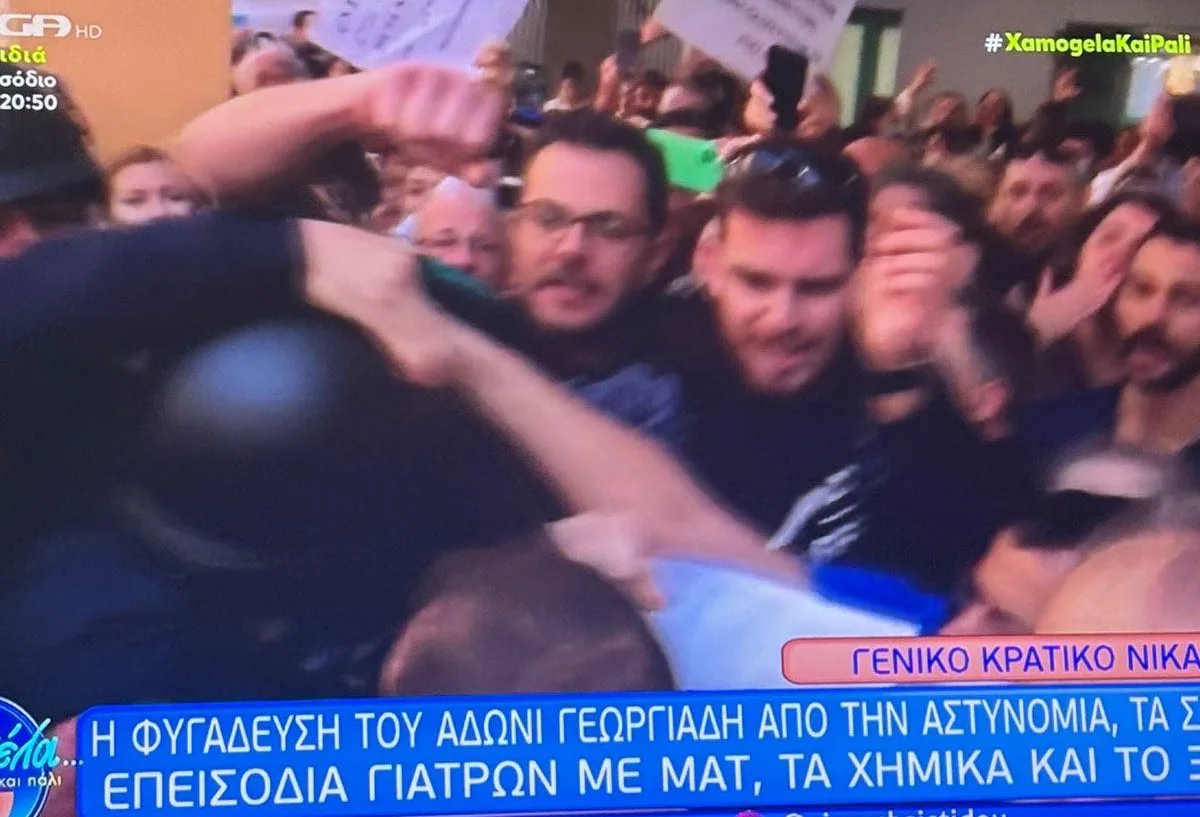 Ελληνικά Hoaxes διαψεύδουν τον Άδωνι Γεωργιάδη για τον «γρονθοκόπο» γιατρό στο Νοσοκομείο Νίκαιας