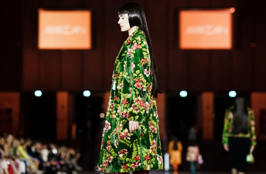 Ξεκίνησε η Εβδομάδα Μόδας του Βερολίνου μέσα σε πολικό ψύχος