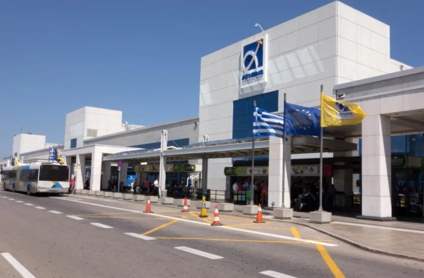 Τραγωδία στο «Ελευθέριος Βενιζέλος»: Νεκρή 67χρονη κατά την αποβίβαση από αεροσκάφος