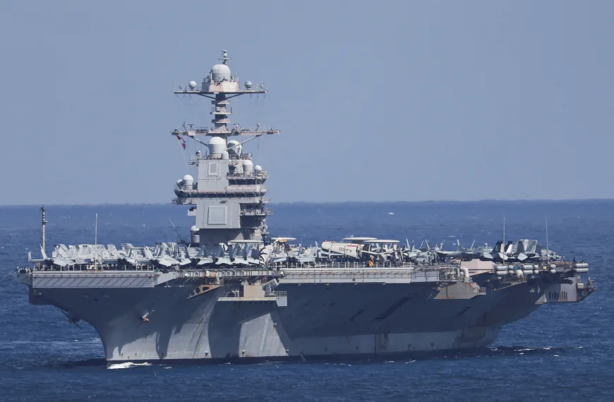 USS Gerald R. Ford: Το μεγαλύτερο αεροπλανοφόρο στον κόσμο στη Σούδα εν μέσω κλιμάκωσης στη Μέση Ανατολή