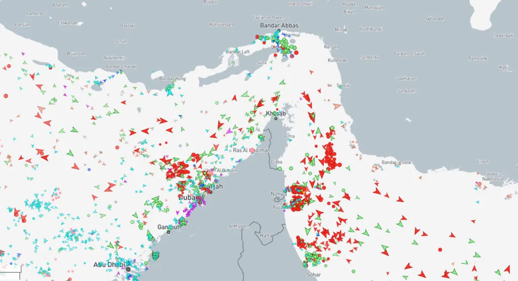 Συναγερμός στις αγορές μετά το κλείσιμο των Στενών του Ορμούζ – Στο τραπέζι…