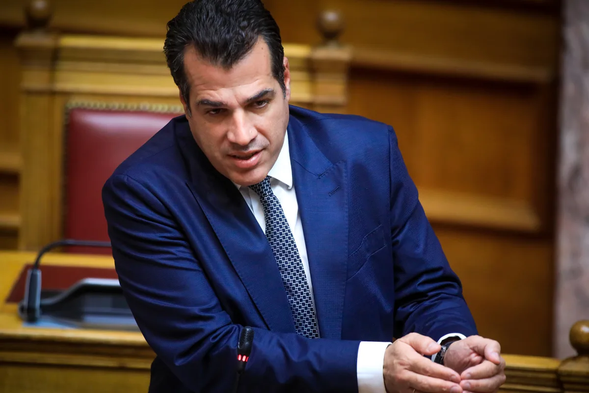Politico για το μεταναστευτικό: Η Ελλάδα ανάμεσα στην έλλειψη εργατικών χεριών και τη σκληρή γραμμή