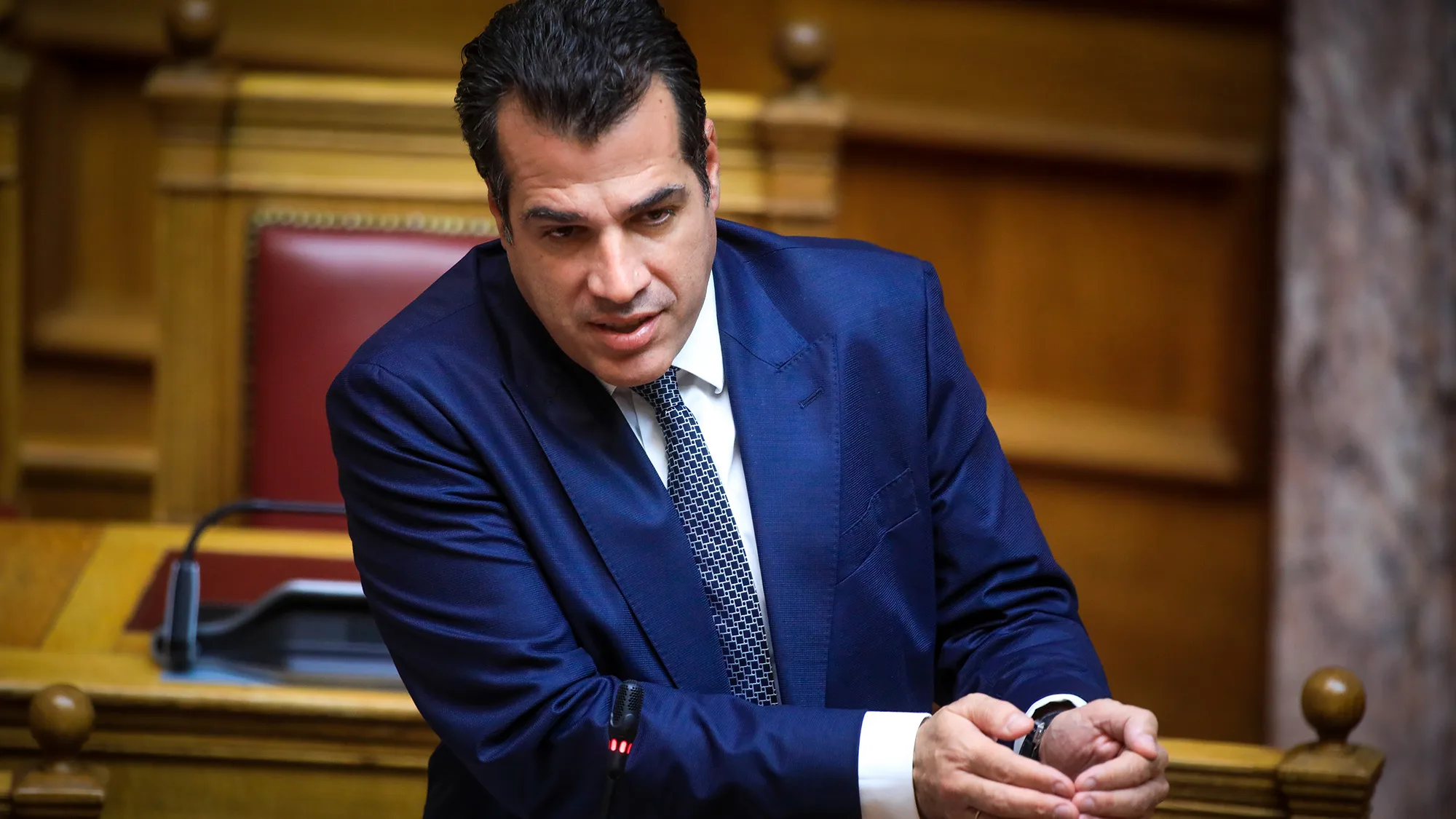 Politico για το μεταναστευτικό: Η Ελλάδα ανάμεσα στην έλλειψη εργατικών χεριών και τη σκληρή γραμμή