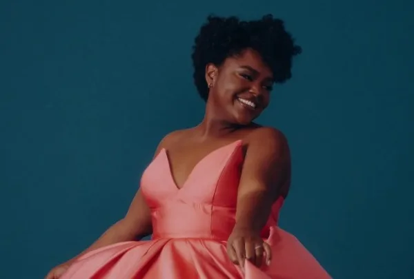 Christie Dashiell: Η διπλά υποψήφια για Grammy φωνή της νέας jazz έρχεται στο Half Note Jazz Club