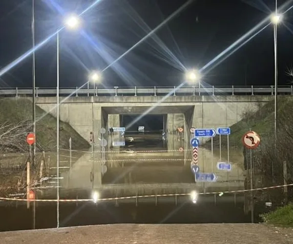 Σε κόκκινο συναγερμό Έβρος: Σπασμένα αναχώματα, 150.000 στρέμματα κάτω από το νερό&hellip;