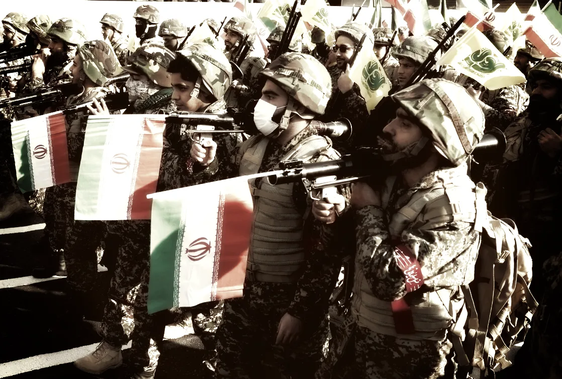 Πόλεμος ΗΠΑ-Ιράν: Πότε θα «πατήσει το κουμπί» ο Τραμπ – Η Τεχεράνη προειδοποιεί