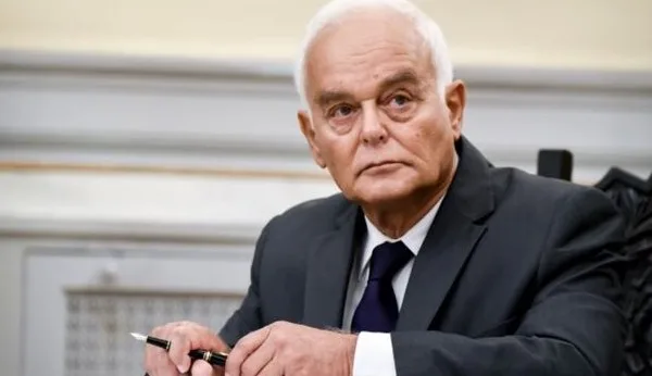 Πέθανε ο ο διακεκριμένος συνταγματολόγος και πρώην υπουργός Αντώνης Μανιτάκης