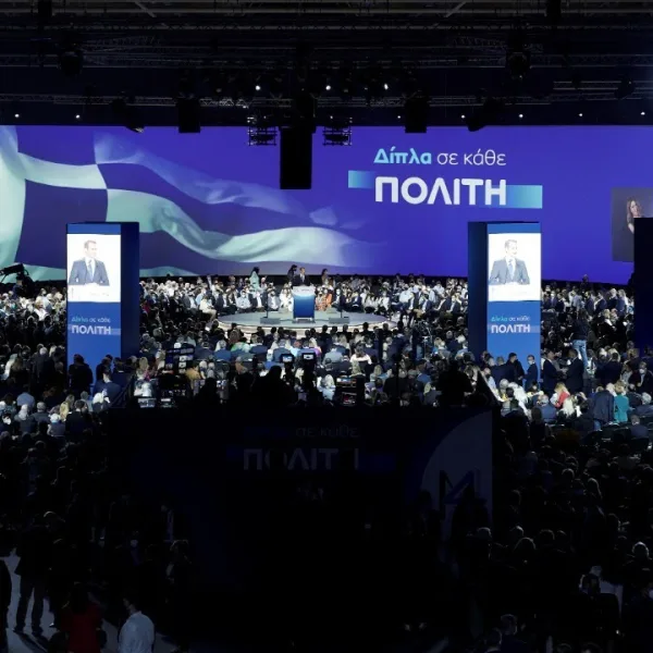 Ο δραστήριος ΠτΔ συνεχίζει να δέχεται πρώην πρωθυπουργούς- Πώς το συνέδριο της&hellip;