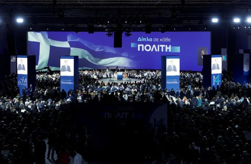 Ο δραστήριος ΠτΔ συνεχίζει να δέχεται πρώην πρωθυπουργούς- Πώς το συνέδριο της Ν.Δ θα βγάλει φαβορί και αουτσάϊντερ στην μάχη της διαδοχής Μητσοτάκη- όταν έρθει η ώρα…