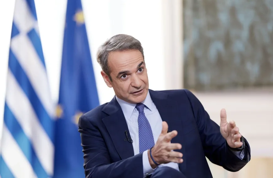 Μητσοτάκης στον ΣΚΑΪ: Η Ελλάδα θα ασκήσει το δικαίωμα επέκτασης χωρικών υδάτων – Η διαφορά με την Τουρκία είναι μόνο ΑΟΖ