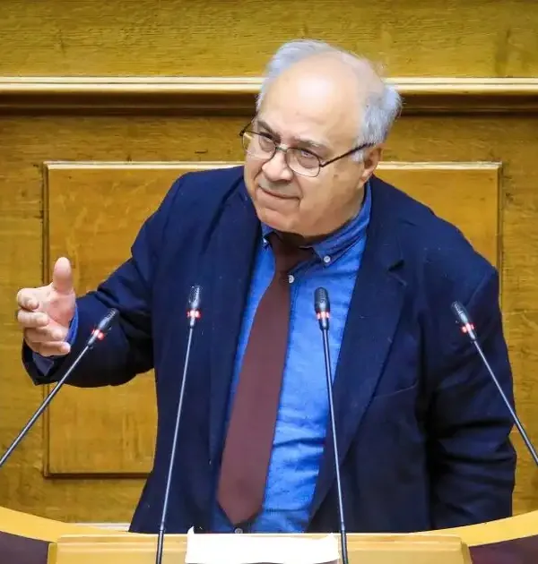 ΠΑΣΟΚ: Όλα τα ‘χανε, έχασαν και μία έδρα!