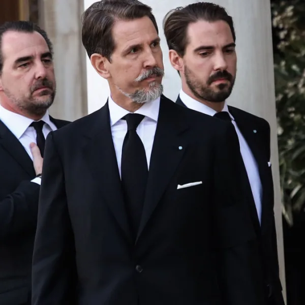 Παύλος Ντε Γκρες: Διαψεύδει συμμετοχή στο κόμμα Καρυστιανού- Η κατοικία στην Ηρώδου&hellip;