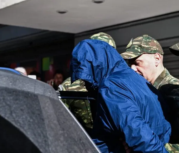 Υπόθεση κατασκοπείας: Στο μικροσκόπιο ο «άνθρωπος-σκιά» που κινούσε τα νήματα